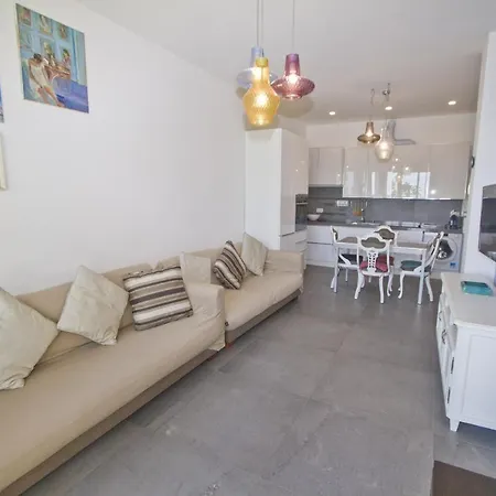 Garden Floor Condo With Promenade Sea View Nice Exterior photo